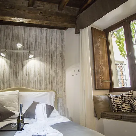 Do-Do Navona Suites